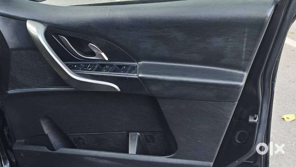 Mahindra Xuv500 W7, 2018, Diesel