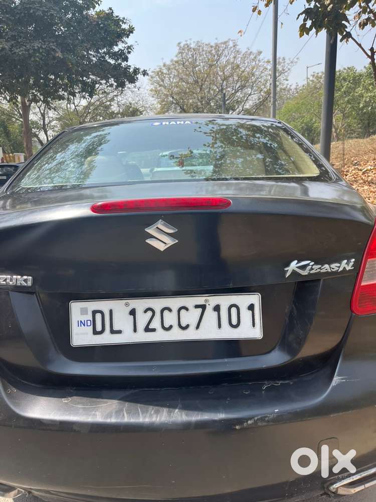 Maruti Suzuki Kizashi 2012 Petrol Good Condition 2 Key Available Black
