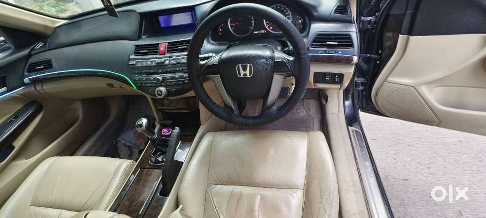 Honda Accord 2.4 Manual, 2011, Petrol