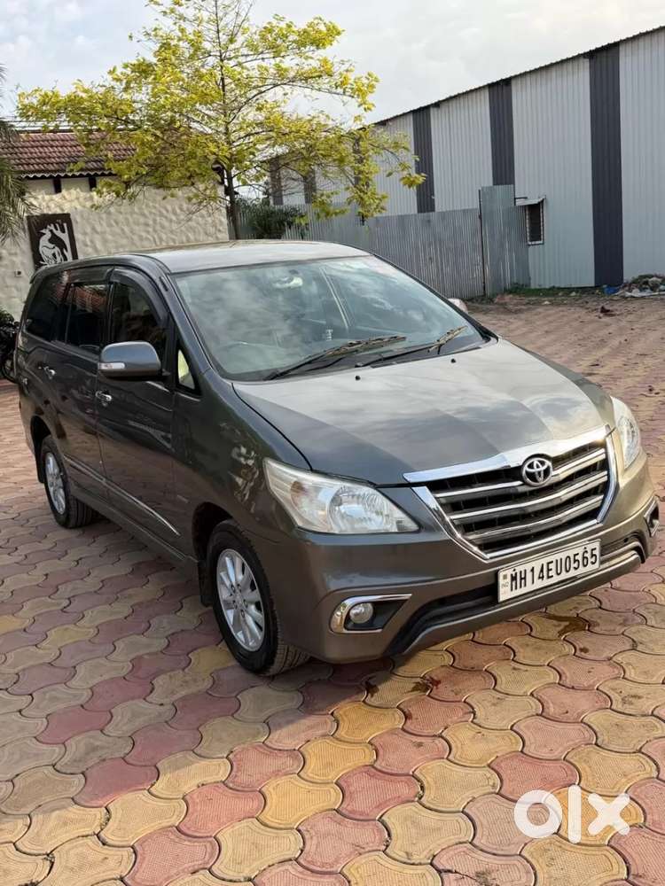 Toyota Innova 2.5 Zx 7 Str Bs-iv, 2015, Diesel