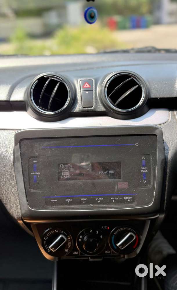 Maruti Suzuki Swift Vxi + Manual, 2024, Petrol