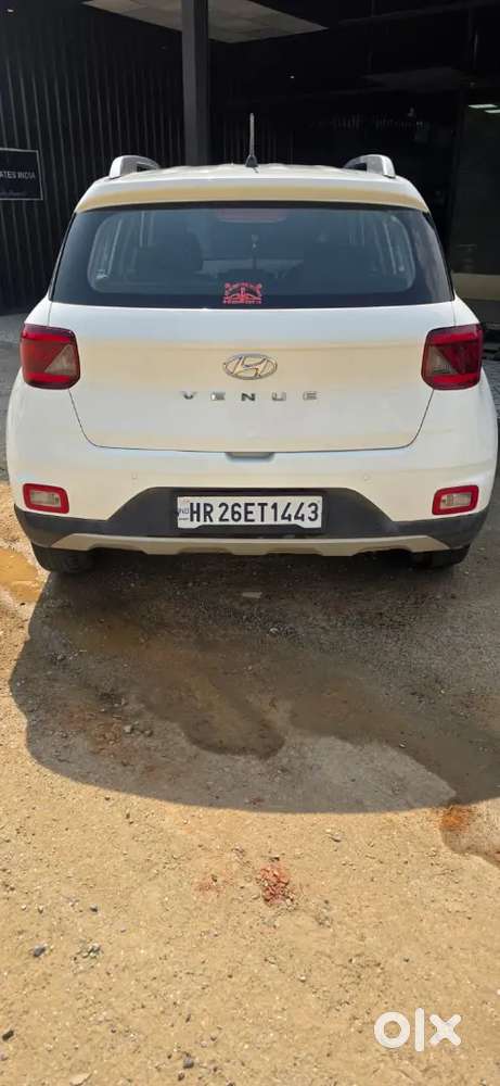 Hyundai Venue 2022 Cng & Hybrids 72000 Km Driven