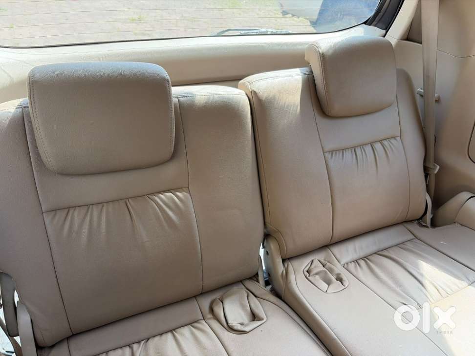 Toyota Innova 2.5 G (diesel) 8 Seater Bs Iv, 2009, Diesel