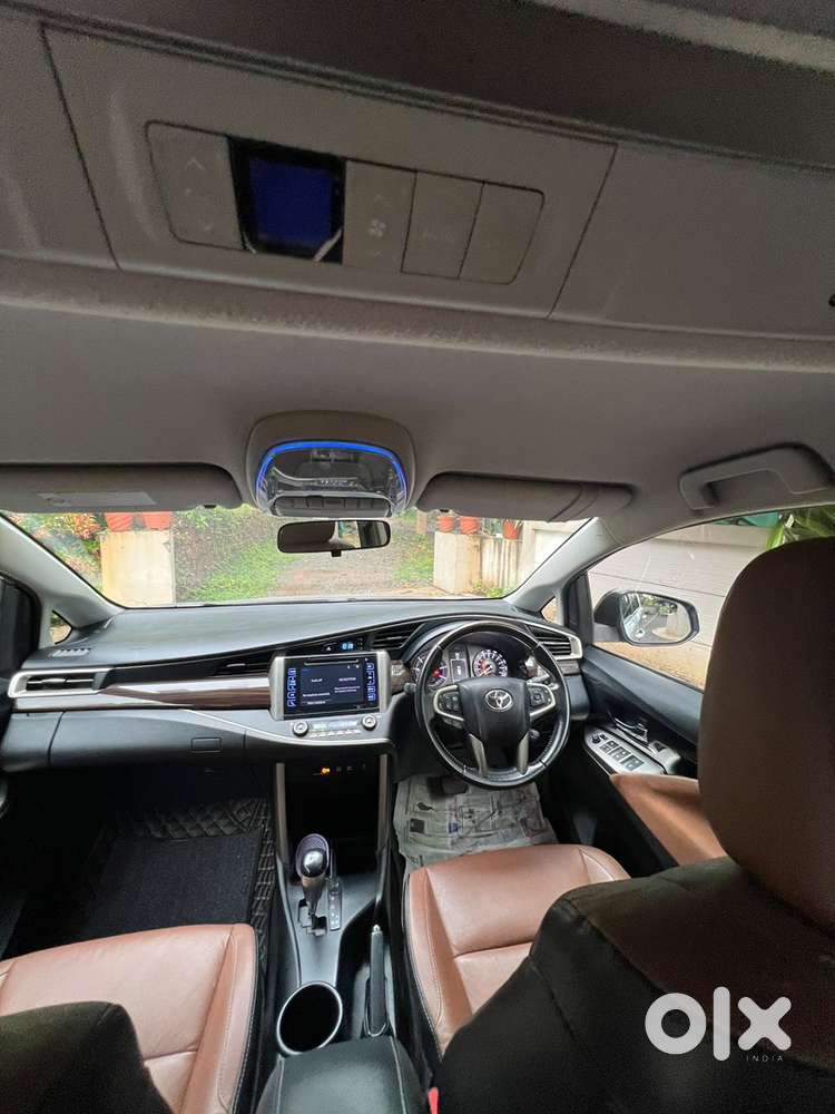 Toyota Innova Crysta 2017