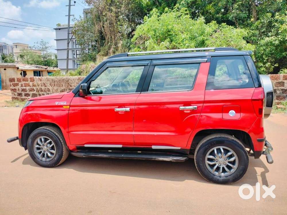 Mahindra Tuv 300 1.5 T10 (o) Amt, 2018, Diesel