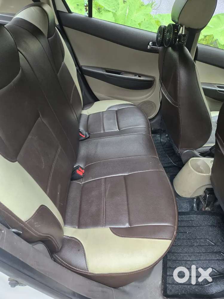 Hyundai I20 Magna 2010 Car