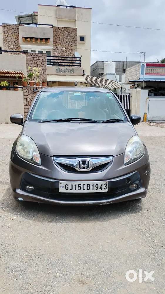 Honda Brio 2013 Petrol Well Maintained