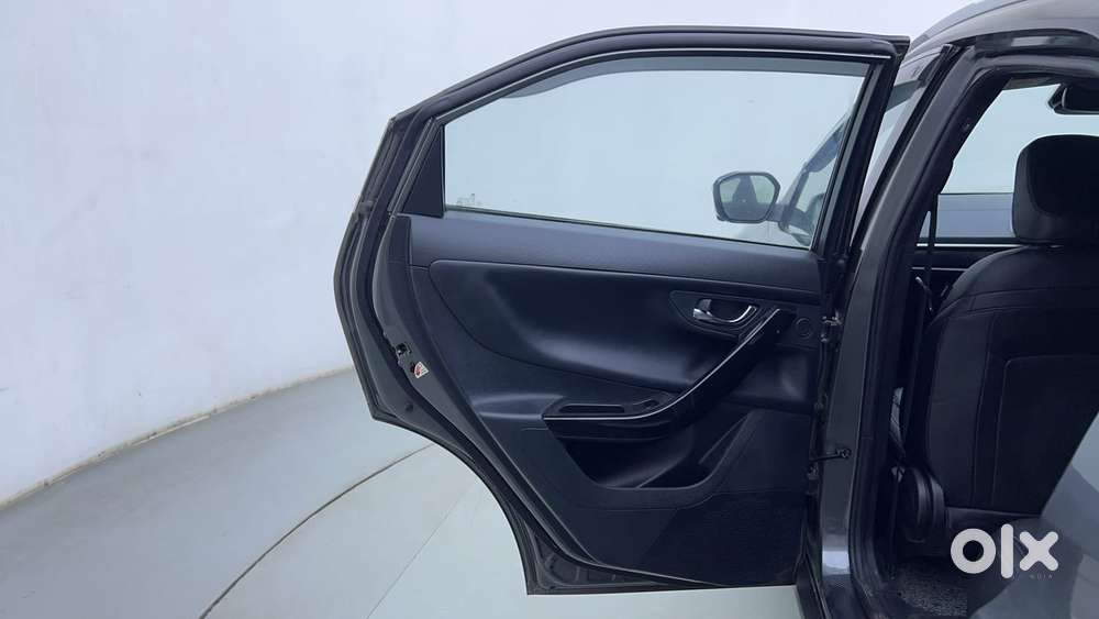 Tata Nexon Fearless Plus S 1.2 Revotron Petrol 7 Dca  Dt, 2024, Petr..