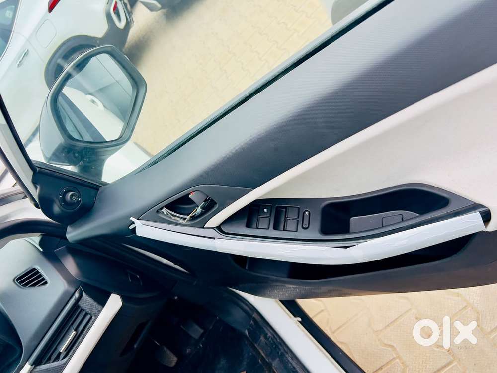 Tata Nexon Pure Plus (s) Petrol Amt, 2026, Petrol