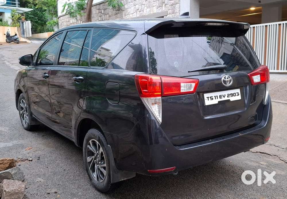 Toyota Innova Crysta Auto Diesel 75000 Km Driven