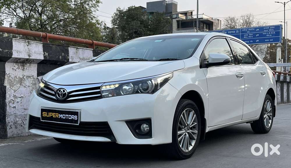 Toyota Corolla Altis 2013-2017 Vl At, 2015, Petrol