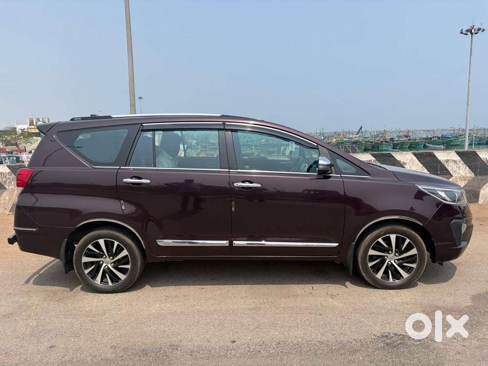 Toyota Innova Crysta 2.8 Z, 2021, Petrol