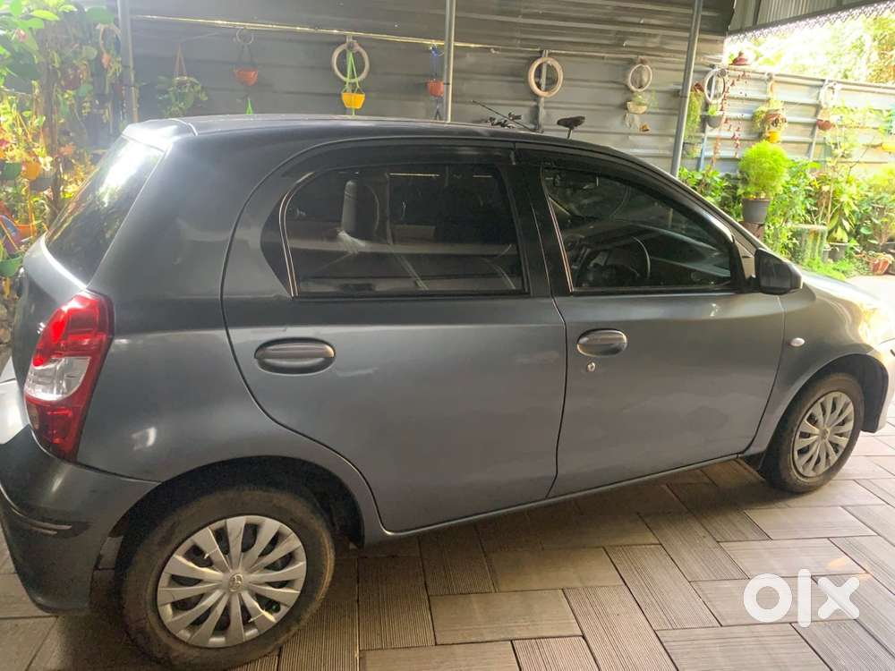 Toyota Etios Liva 2016