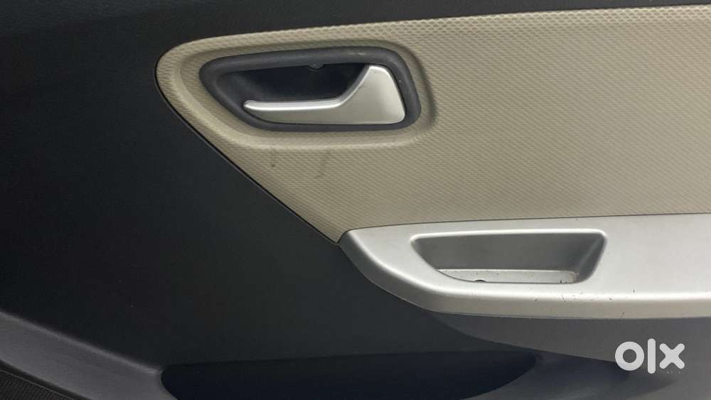 Maruti Suzuki Alto K10 Vxi Amt, 2016, Petrol