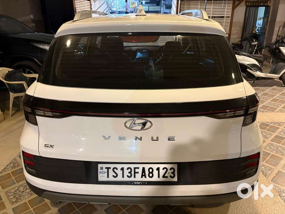 Hyundai Venue Petrol 2023