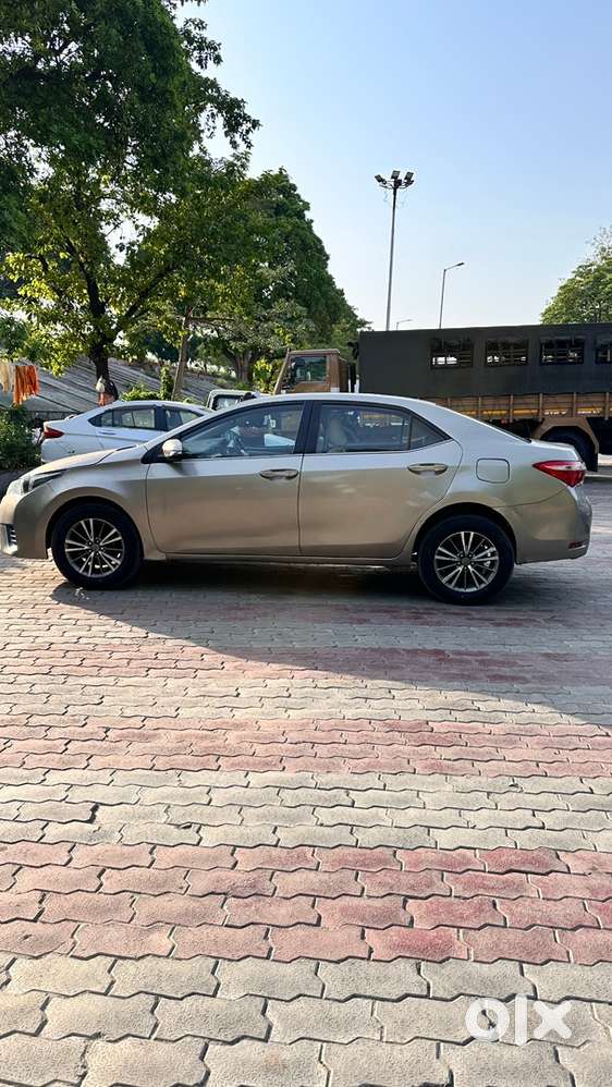 Toyota Corolla Altis Diesel 2015 (push Button Start )