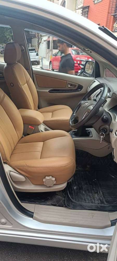 Toyota Innova 2.5 Zx Diesel 7 Seater, 2014, Diesel