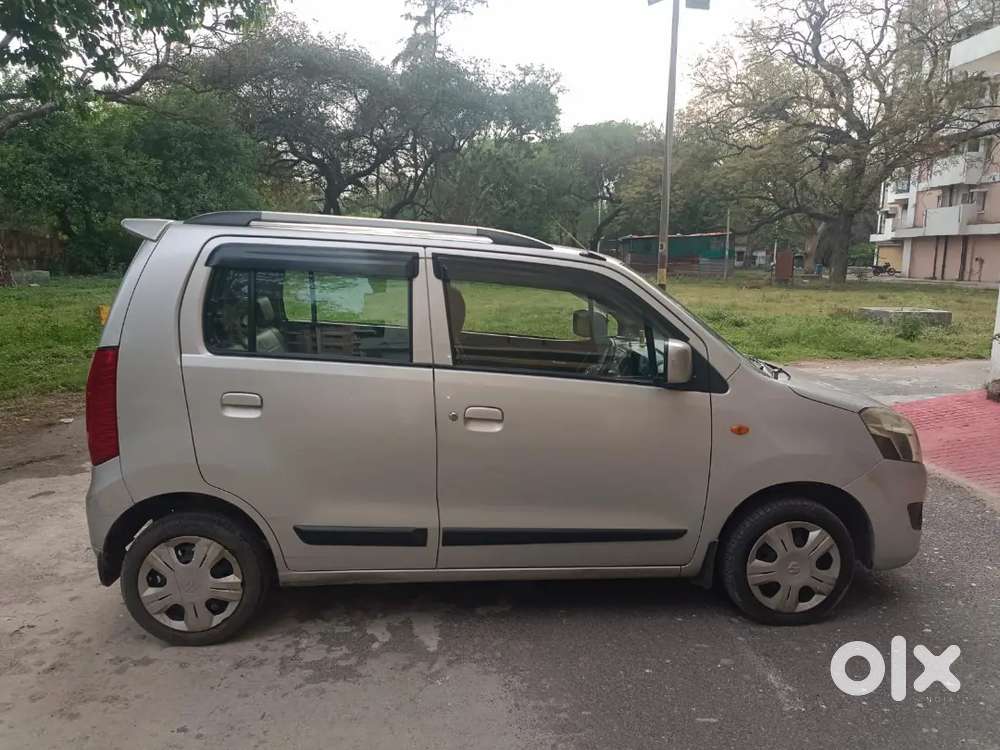 Maruti Suzuki Wagon R 2016 Petrol 68000 Km Driven.defence Officerusing