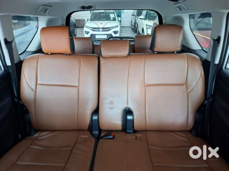 Toyota Innova Crysta 2.8 Gx At, 2017, Diesel