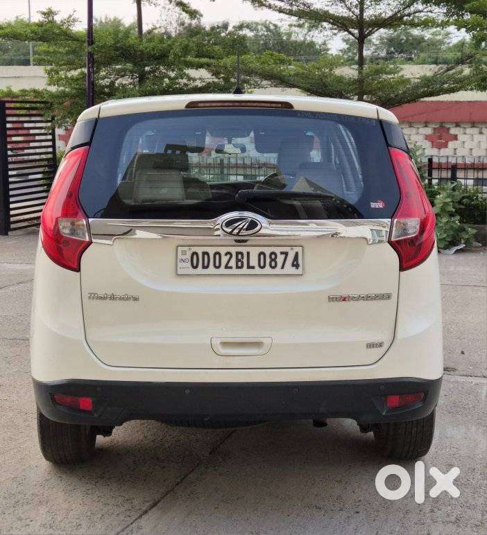 Mahindra Marazzo M8, 2020, Diesel