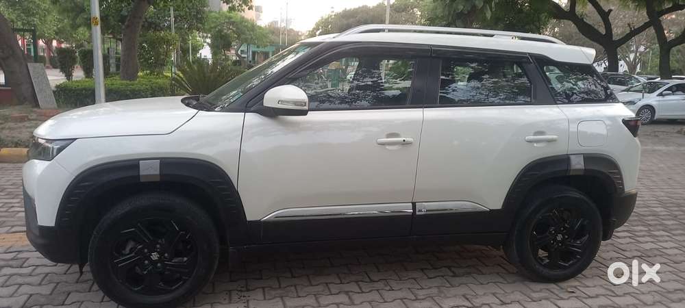 Maruti Suzuki Brezza Zxi S-cng, 2023, Cng & Hybrids