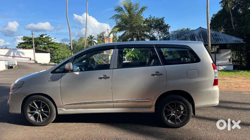 Toyota Innova 2.5 G 2016