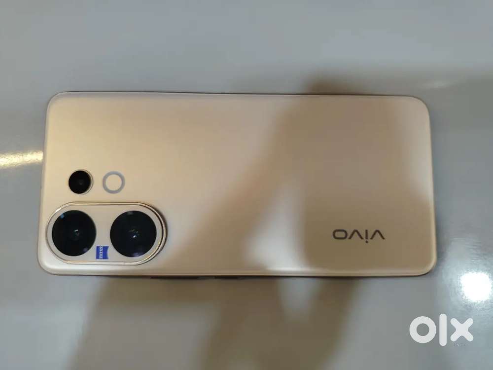 Vivo V60 5G 8GB/256GB - 1 Year Old - No Scratch - Bill Box Charger