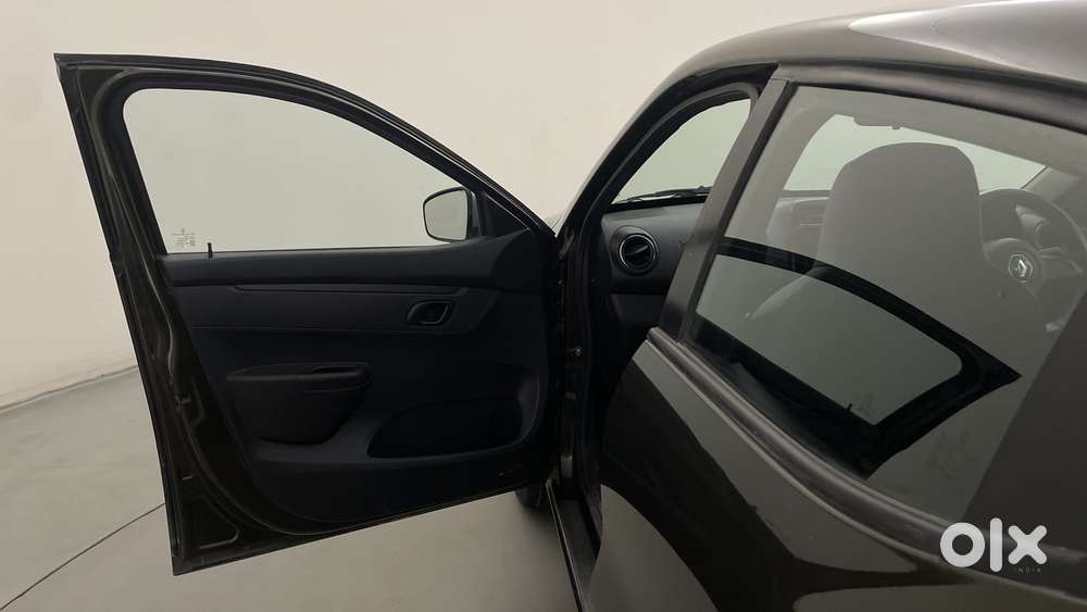 Renault Kwid 1.0 Rxt Amt, 2022, Petrol