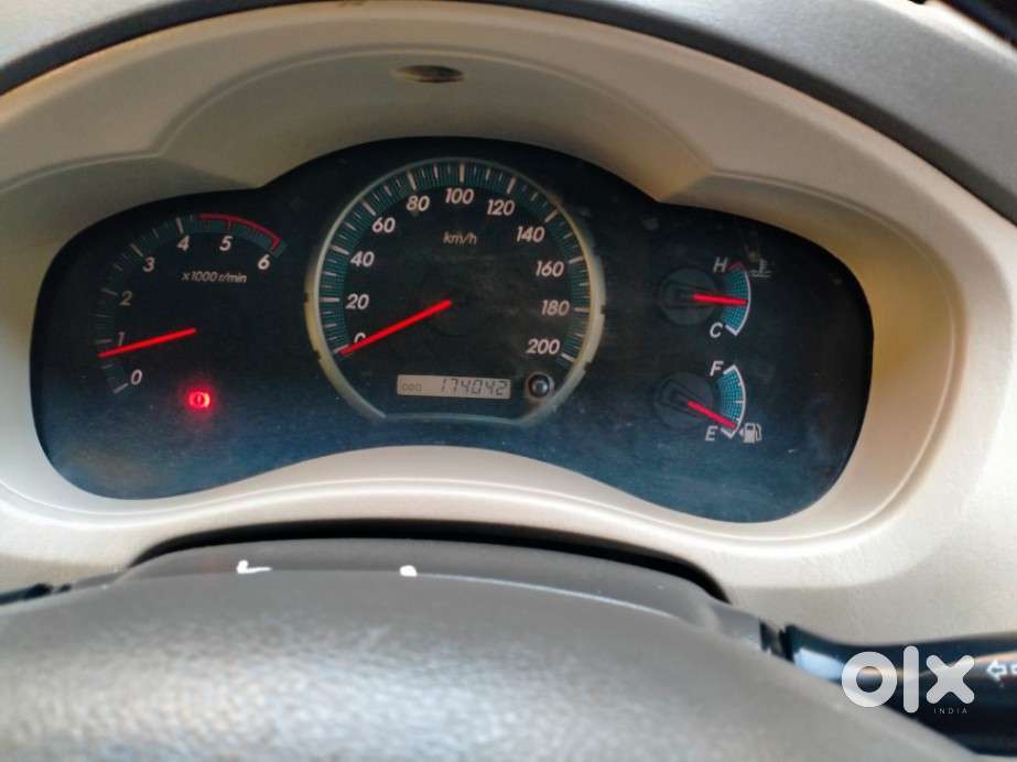 Toyota Innova 2.5 Vx 7 Seater Bs Iv, 2013, Diesel