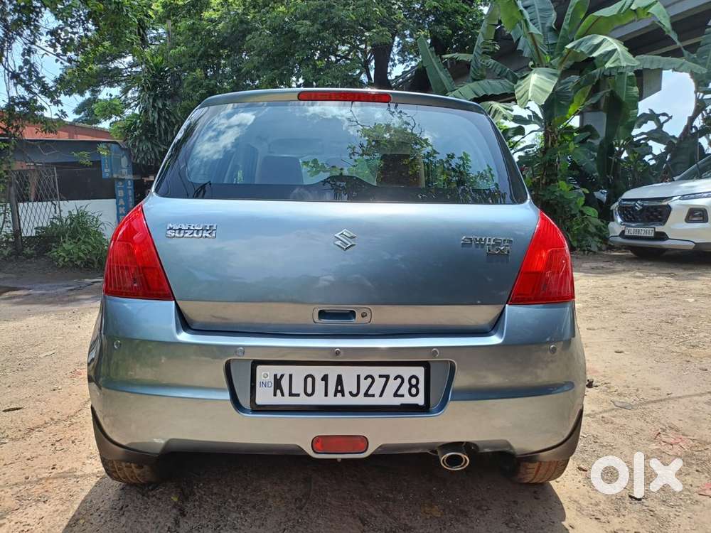 Maruti Suzuki Swift 2005 Petrol Manual Year
