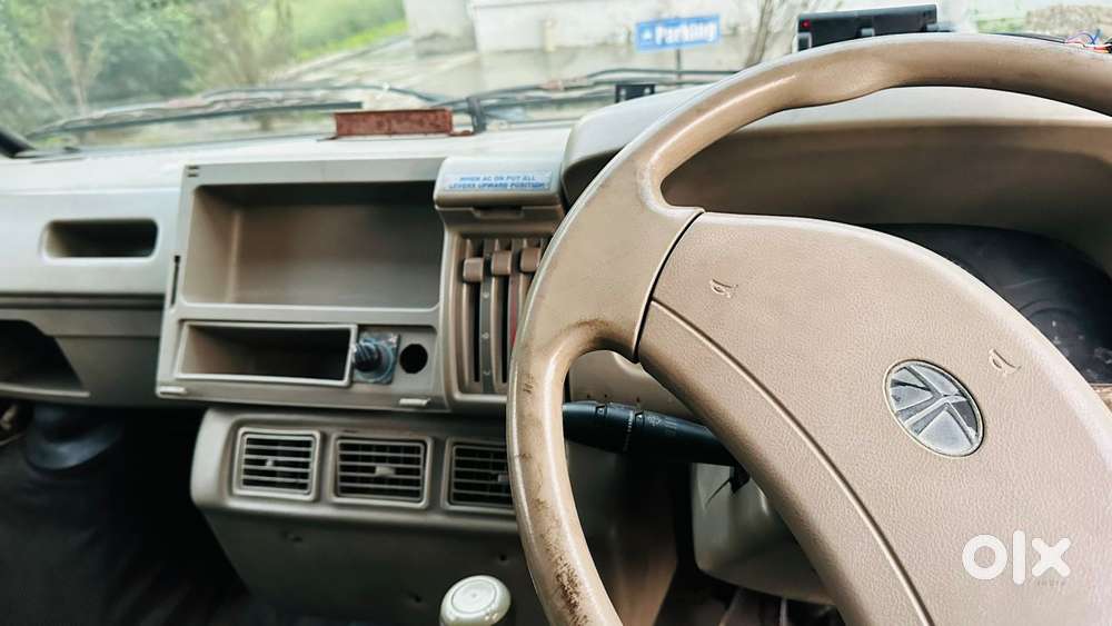 Tata Winger Deluxe - Hi Roof (ac), 2016, Diesel