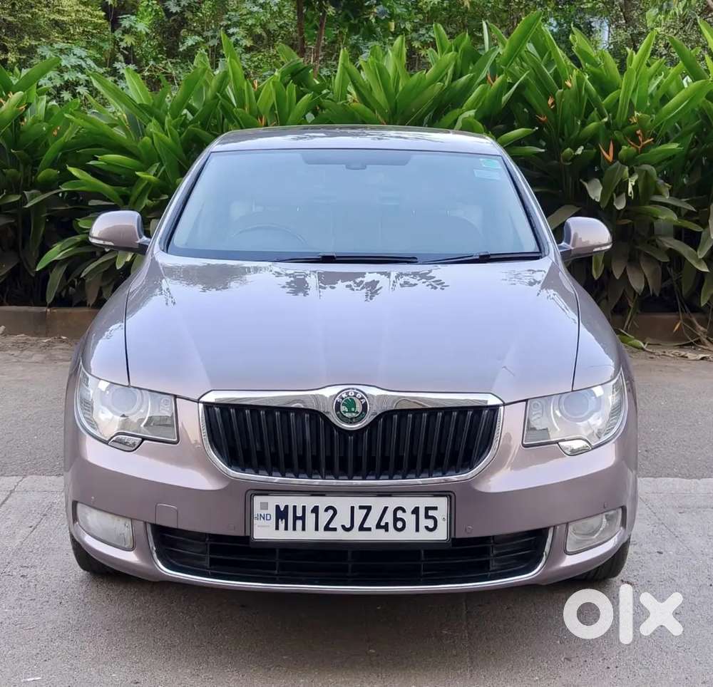Skoda Superb 2013 Petrol 78000 Km Second Owner