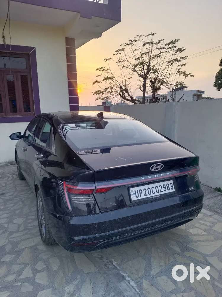 Hyundai Verna 1.5 Mpi Ivt Sx  Petrol 2024 Automatic