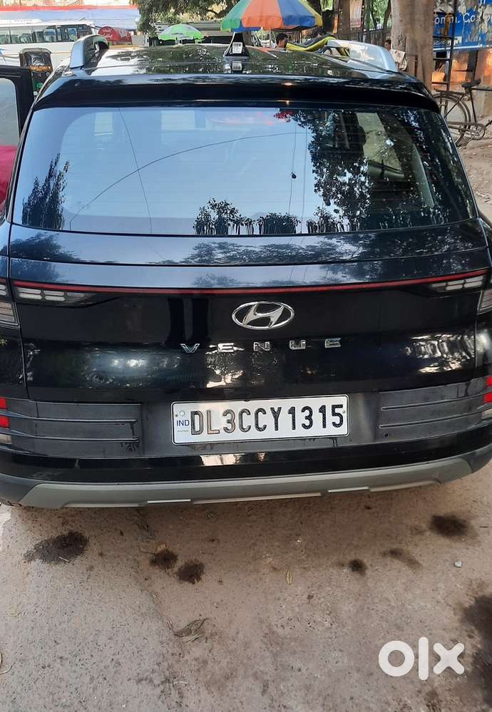 Hyundai Venue Petrol 2023