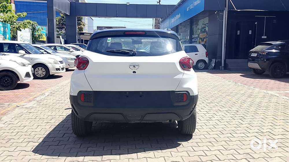 Tata Punch, 2023, Petrol