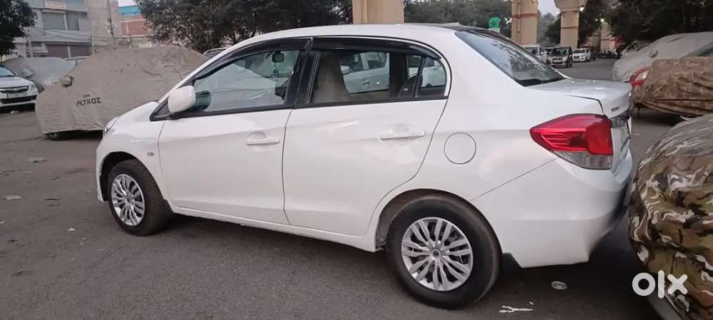 Honda Amaze 2015 Diesel Well Maintained
