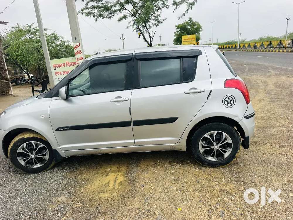 Maruti Suzuki Swift 2007 Petrol