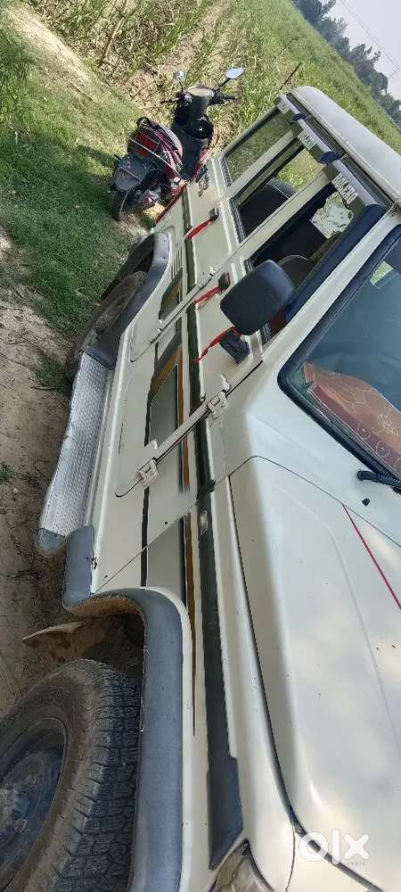 Mahindra Bolero Neo 2009