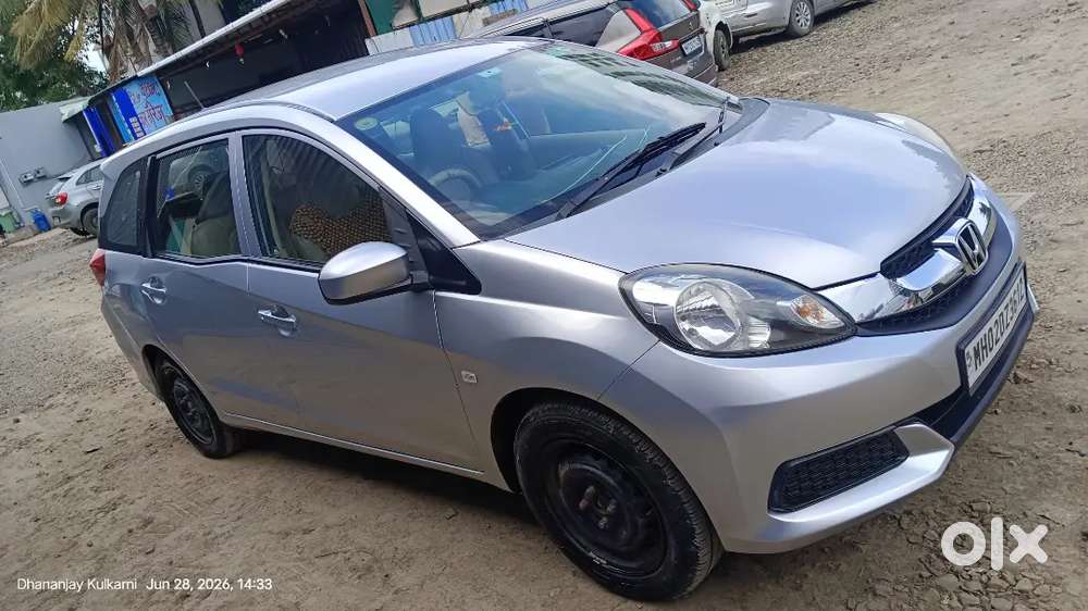 Honda Mobilio S I-vtec  Petrol + Cng  1.26 L Km  Insurance Valid