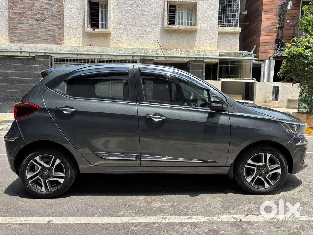 Tata Tiago 1.2 Revotron XZA, 2022, Petrol
