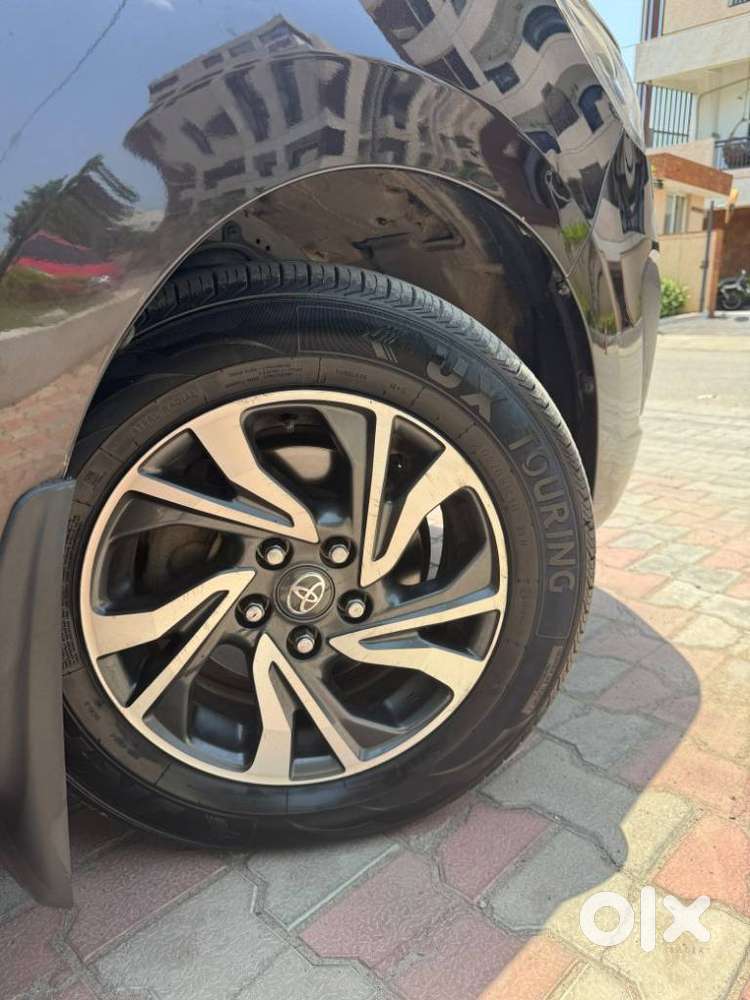 Toyota Innova Crysta 2.8 Gx At 7 Str, 2022, Diesel