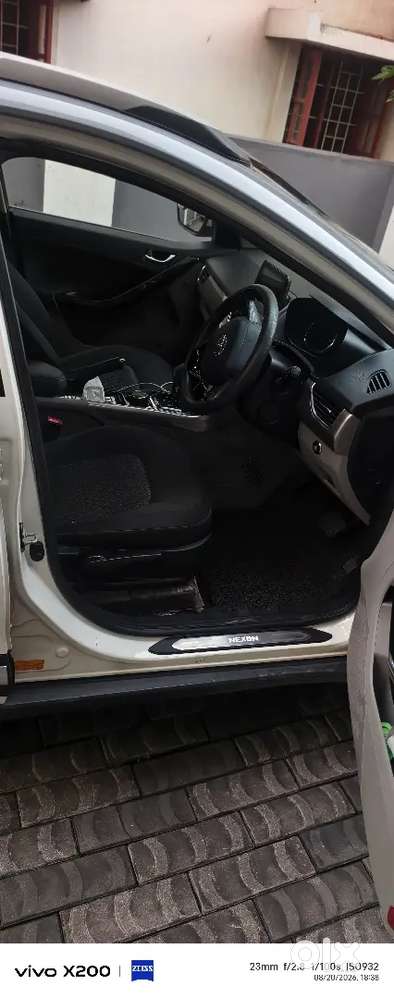 Automatic 25km Mileage Tata Nexon 2019 Cng & Hybrids 63000 Km Driven.