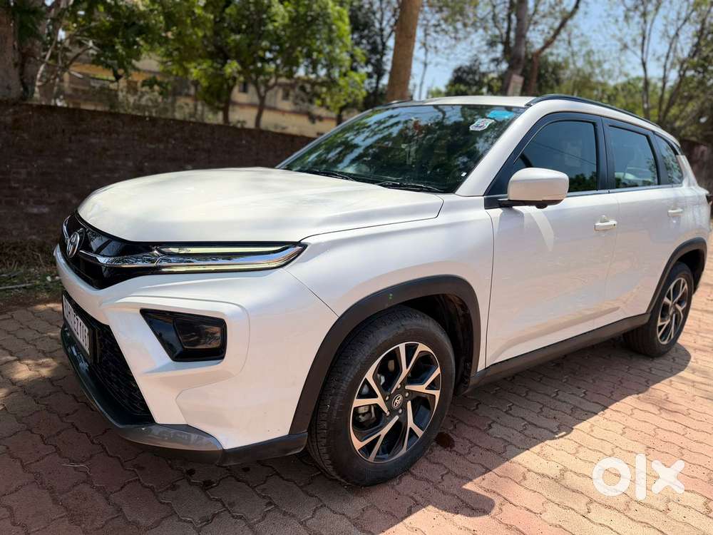 Toyota Urban Cruiser Hyryder 1.5 V Hybrid, 2023, Petrol