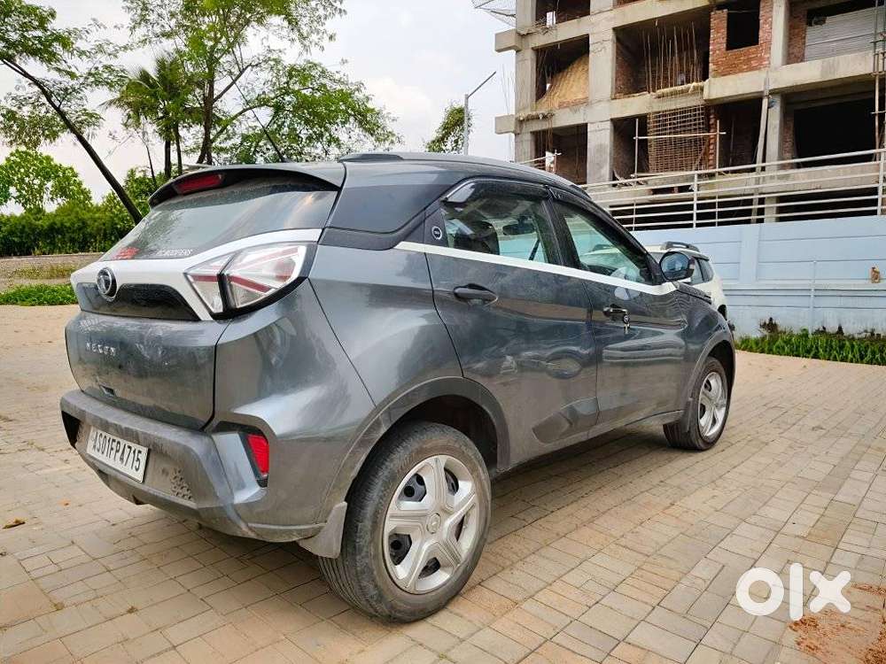 Tata Nexon 1.5 Revotorq Xm (s), 2023, Diesel