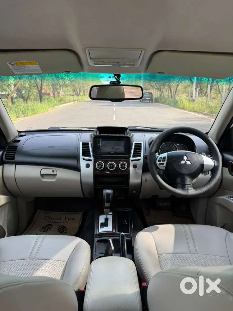 Mitsubishi Pajero Sport 2015