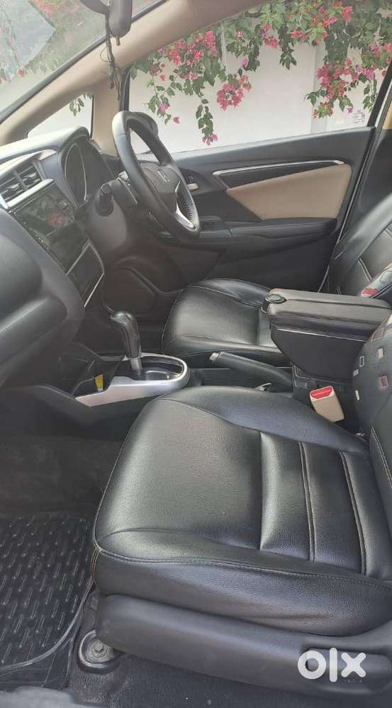 Honda Jazz V Cvt, 2017, Petrol