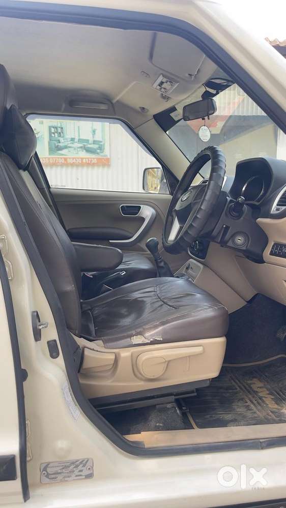 Mahindra Tuv 300 Plus P8, 2017, Diesel