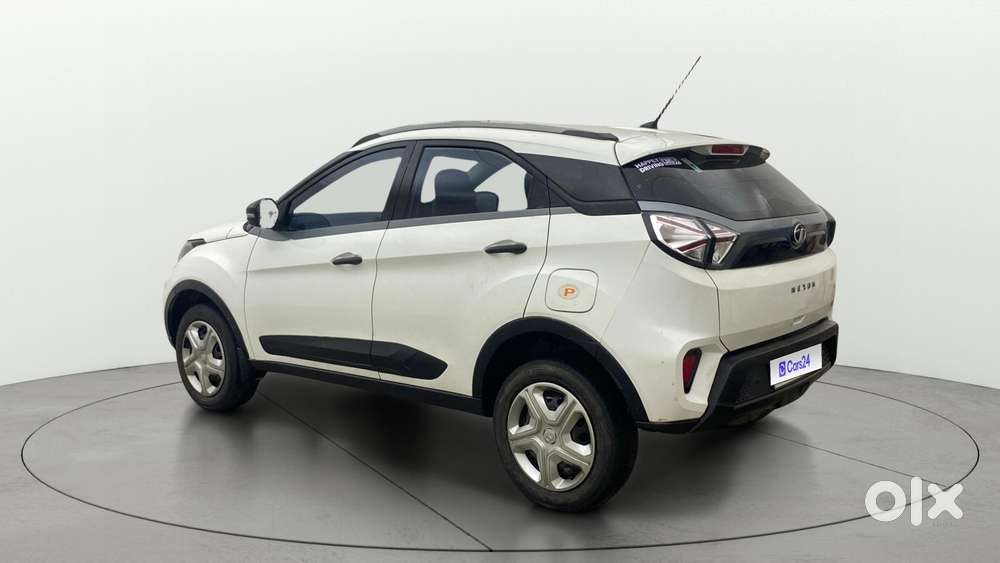 Tata Nexon 1.2 Revotron Xm (s), 2021, Petrol