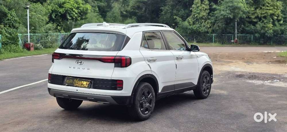 Hyundai Venue S, 2025, Petrol