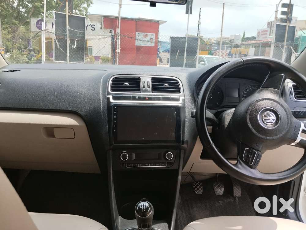Volkswagen Polo Petrol Highline 1.2l, 2013, Petrol